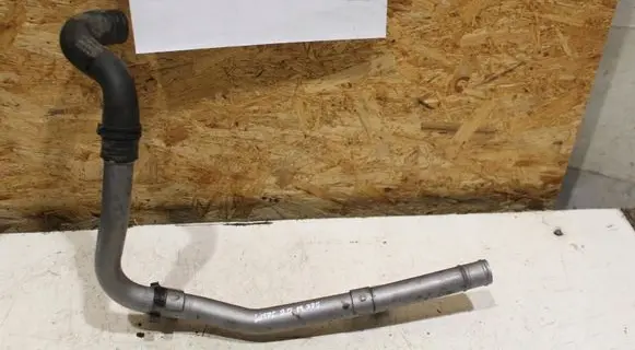 Mercedes-Benz CLA C117 X117 W117 Engine coolant pipe/hose R740118197656