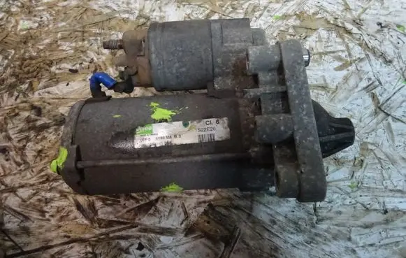 Peugeot 308 Starter motor 9662854180