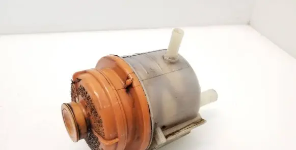 Suzuki Grand Vitara II Power steering fluid tank/reservoir
