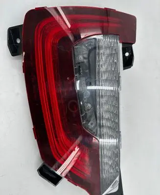 Tailgate rear/tail lights
