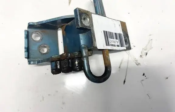 Audi A4 S4 B5 8D Rear door lower hinge