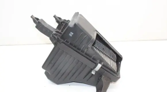 Nissan X-Trail T32 Air filter box
