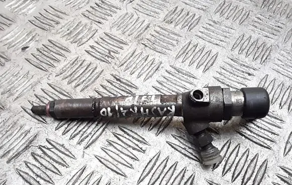 Nissan Qashqai Fuel injector