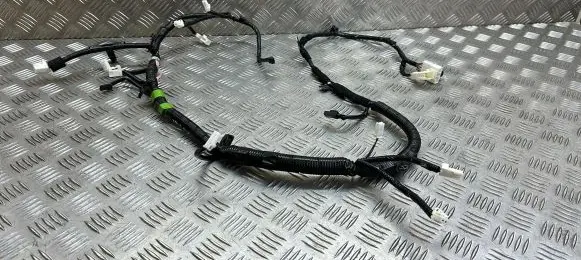 Mazda 3 II Tailgate/trunk wiring harness BHV367060A
