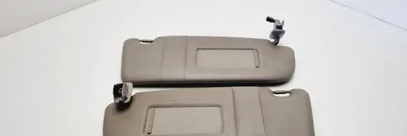 Audi A3 S3 8L Sun visor 8D0857551 8D0857552