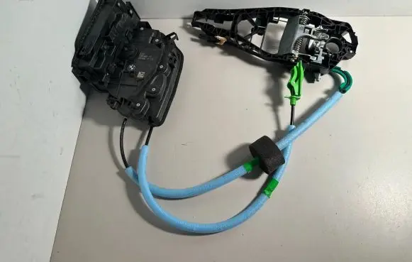 BMW X1 F48 F49 Rear door lock 7281940 18283810