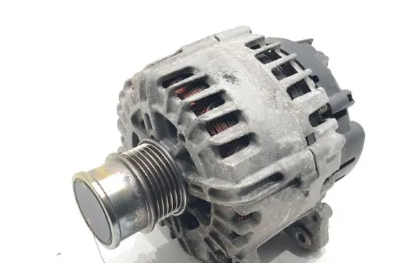 Skoda Octavia Mk3 (5E) Generator/alternator 04E903015D