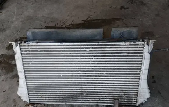 Toyota Avensis T270 Radiator support slam panel 160400R170 1271003262