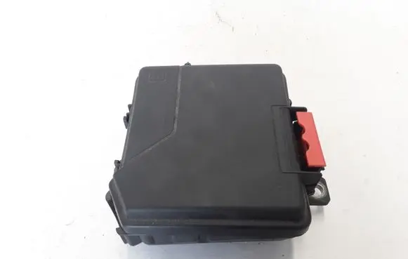 Renault Laguna III Fuse module 284B10001R