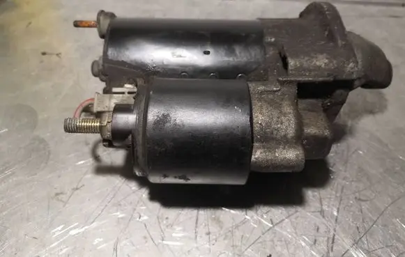 Volkswagen PASSAT B5.5 Starter motor 06B911023 0001107073 1005821933