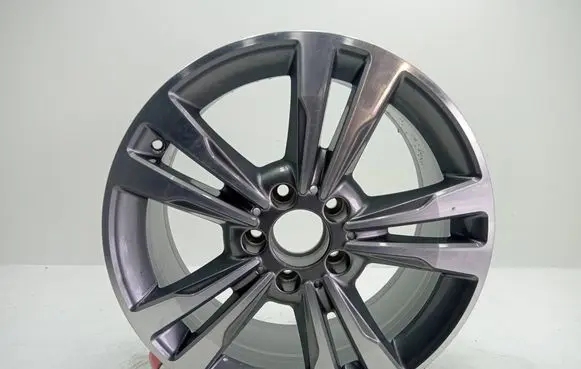 Mercedes-Benz E W212 R17 alloy rim 2124011800