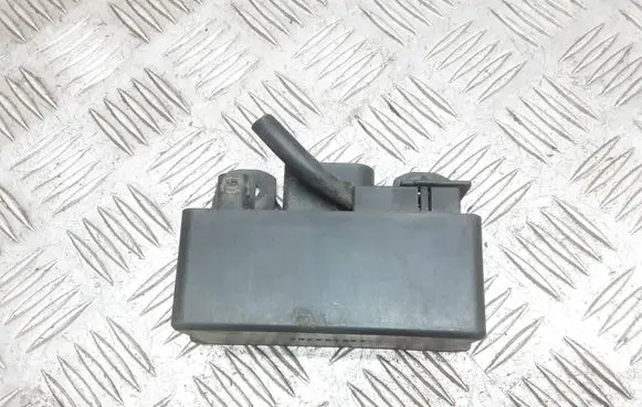 Mercedes-Benz C W203 Glow plug pre-heat relay