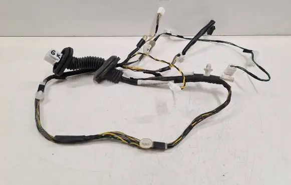Toyota Corolla Verso E121 Rear door wiring loom 821540F020
