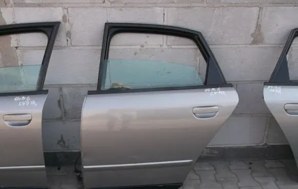 Audi A4 S4 B5 8D Rear door