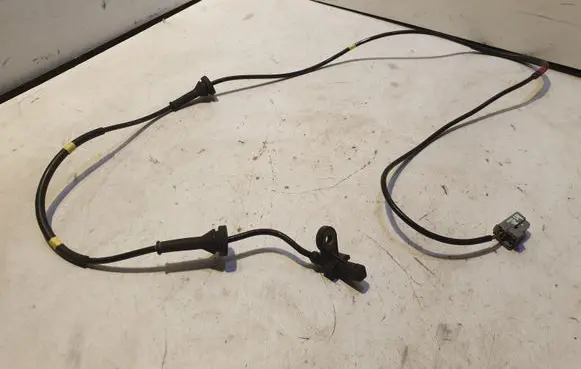 Volvo S60 ABS rear brake sensor 3524256 10071160373