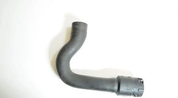 Audi A4 S4 B7 8E 8H Engine coolant pipe/hose 8E0121101AA