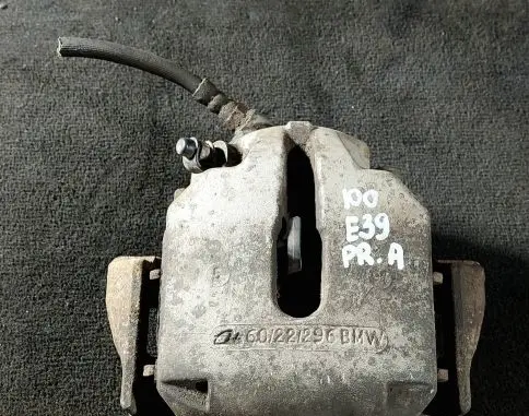 BMW 5 E39 Front brake caliper