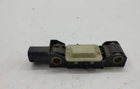 Chrysler Voyager Airbag deployment crash/impact sensor 04671779AC 0027303412