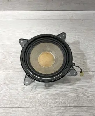 Lexus GS 300 350 430 450H Subwoofer speaker 861600WC40 8273AA