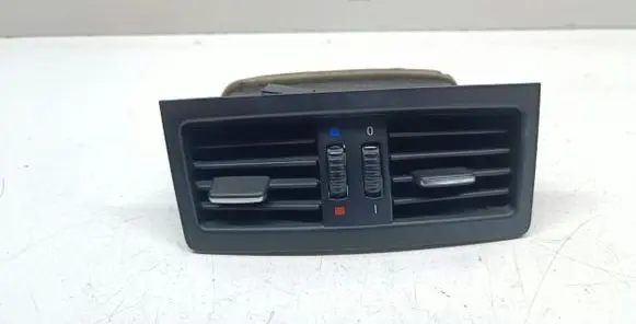 Rear air vent grill