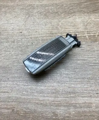 Volkswagen PASSAT B5 Rear seat light 3B0947113 3B0868829