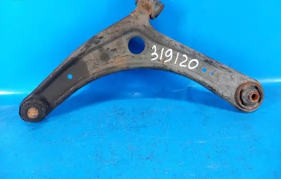 Mitsubishi Outlander Front lower control arm/wishbone 4013A279