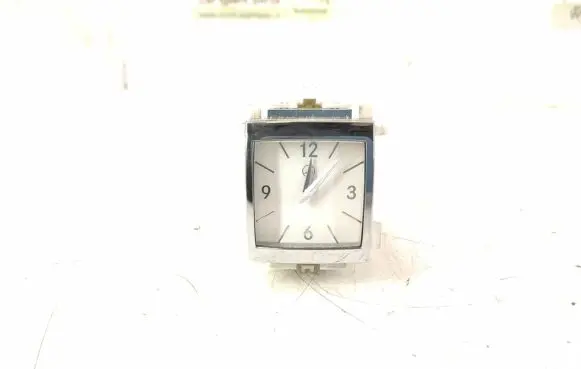 Mercedes-Benz S W221 Clock 2218270370 A2218270370