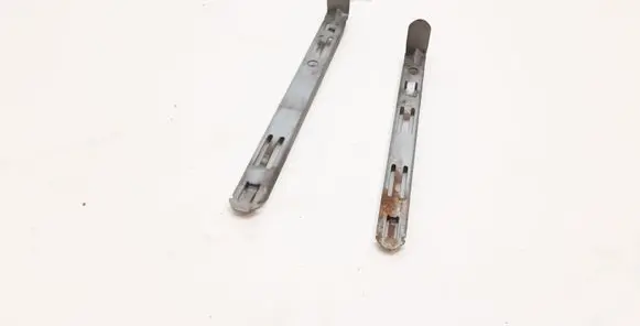 Volvo XC90 Headlight/headlamp mounting bracket 8637182 8637181
