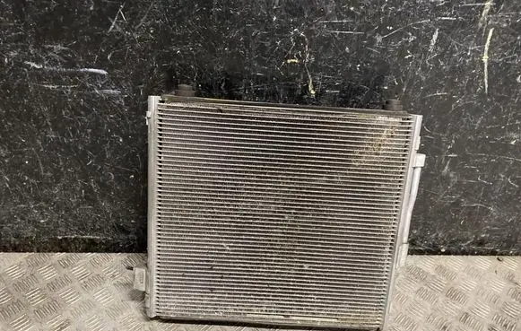 Tesla Model S Coolant radiator 600735200F