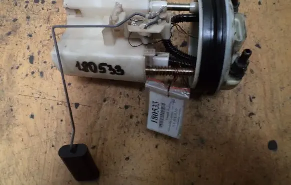 Mitsubishi Carisma In-tank fuel pump