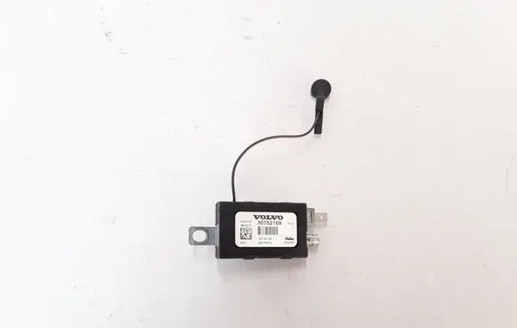 Volvo C30 Aerial antenna amplifier 30752169