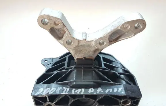 Peugeot 2008 II Engine mount bracket 9826513280 265132 265132CMP