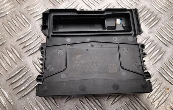 Lexus ES VII XZ10 Bluetooth control unit module 8674033170