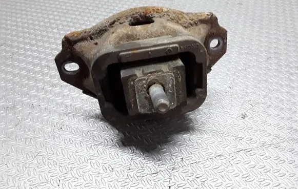 Land Rover Range Rover Sport L320 Engine mount bracket KKB500441G