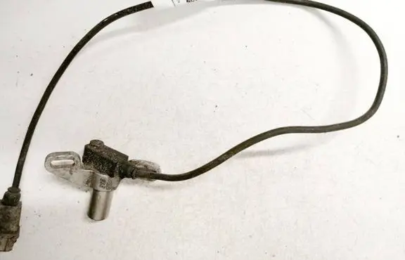 Audi A4 S4 B5 8D Crankshaft position sensor 078905389c