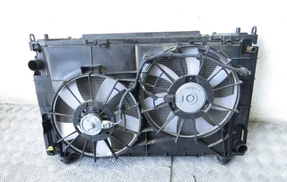 Toyota RAV 4 (XA40) Radiator set 