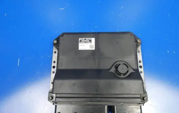 Toyota Prius (XW30) Engine control unit/module 89661-47200 2754008761