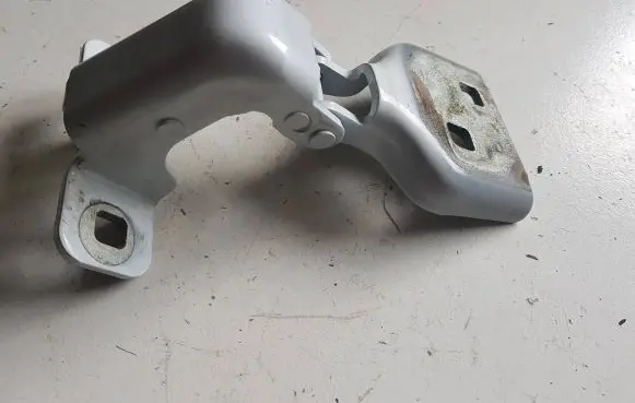 Opel Movano B Front door lower hinge 804000006R 3613