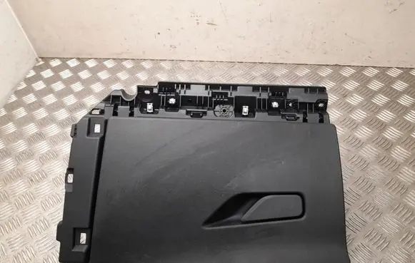 BMW 2 Active Tourer U06 Glove box set 2607192X