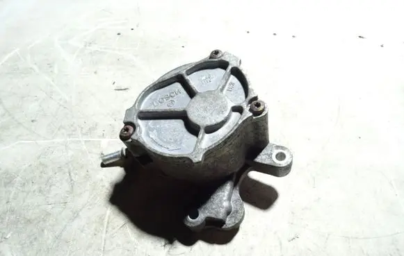 Volvo C30 Vacuum pump D1651B