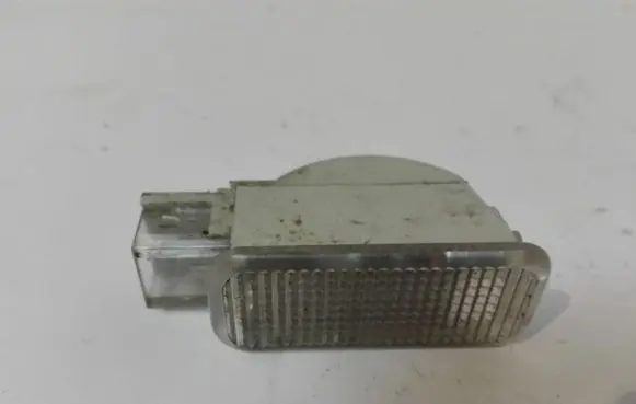 Audi A6 S6 C5 4B Front door interior light 3B0947415B