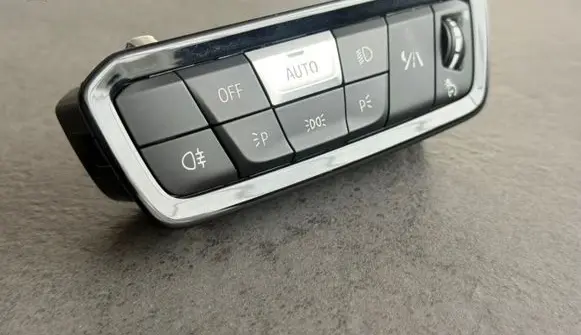 BMW X5M G05 F95 Light switch 9461124 B11820100A 100345