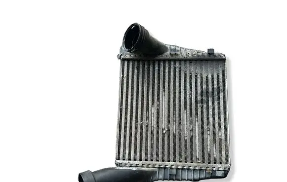 Audi Q7 4L Intercooler radiator 7L6145803D