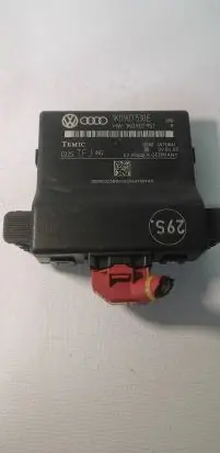 Volkswagen Touran I Gateway control module 1K0907530E 1K0907951