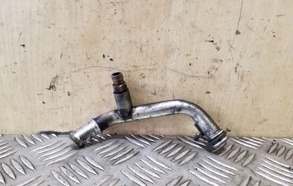 Volvo XC90 Engine coolant pipe/hose