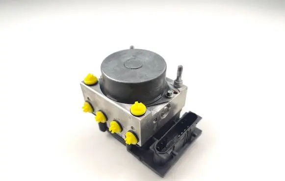 Suzuki SX4 ABS Pump 5611079J10 0265231670 0265800494