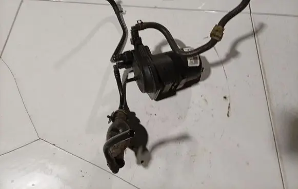 Nissan Tiida C11 Fuel filter
