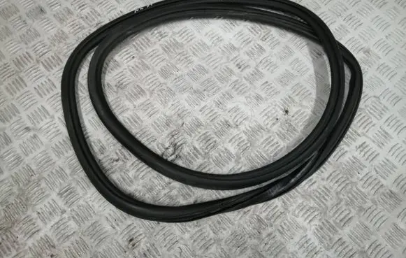 Audi A6 S6 C8 4K Rubber seal rear door 
