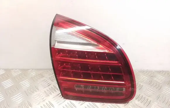 Porsche Cayenne (92A) Tailgate rear/tail lights 7P5945093K