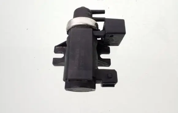BMW 5 E60 E61 Turbo solenoid valve 722796 2217906